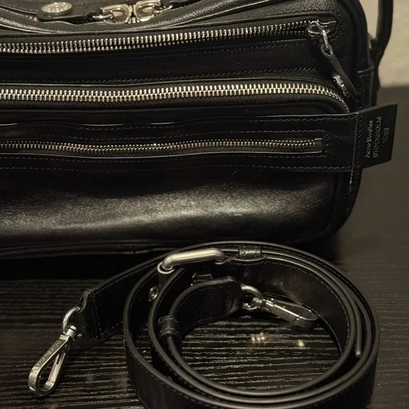 Acne Studios Camero Bag - Picture 15 of 16